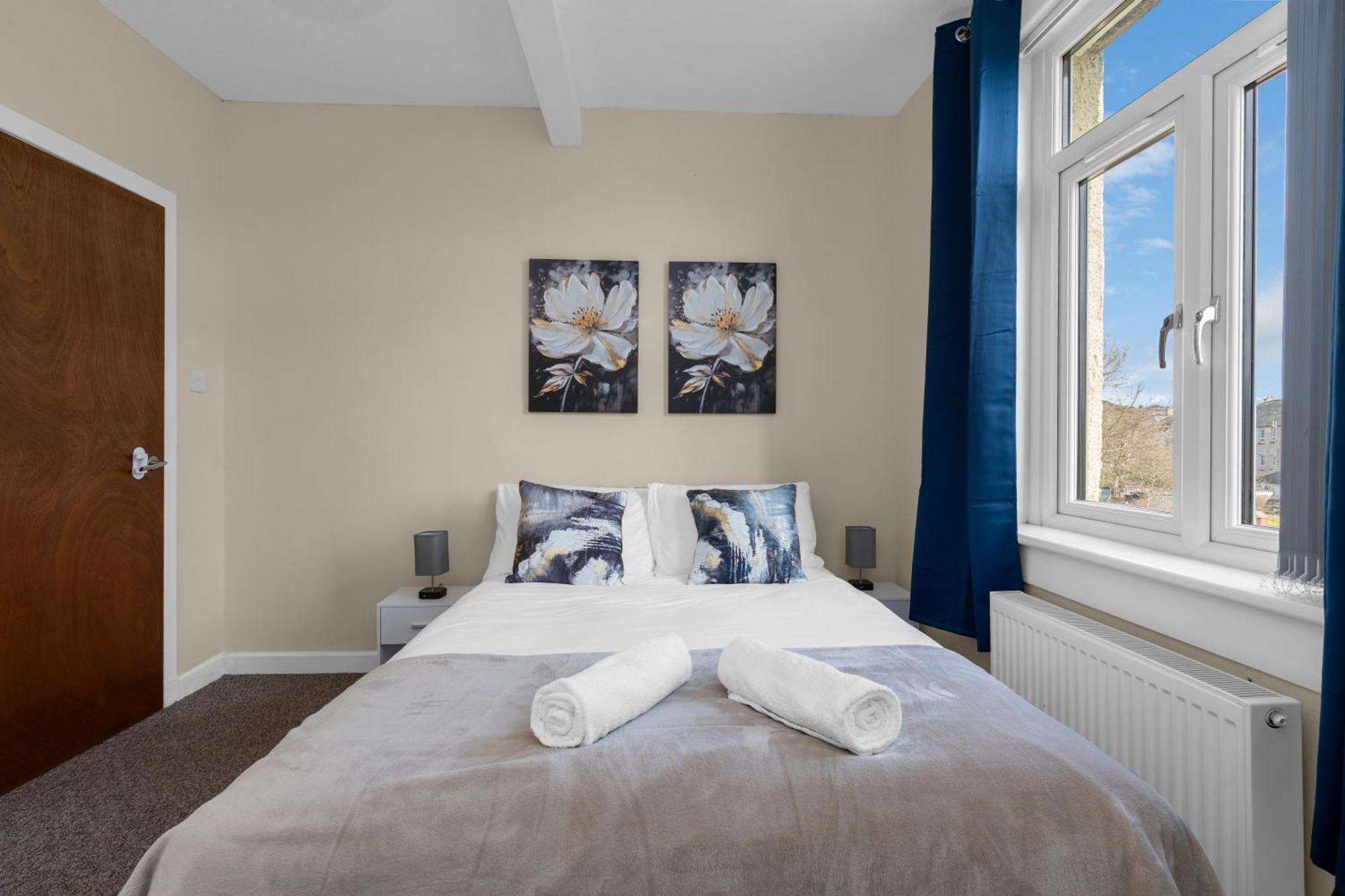 Appartement 2 Bedroom In With 2 Free Parking Spaces *